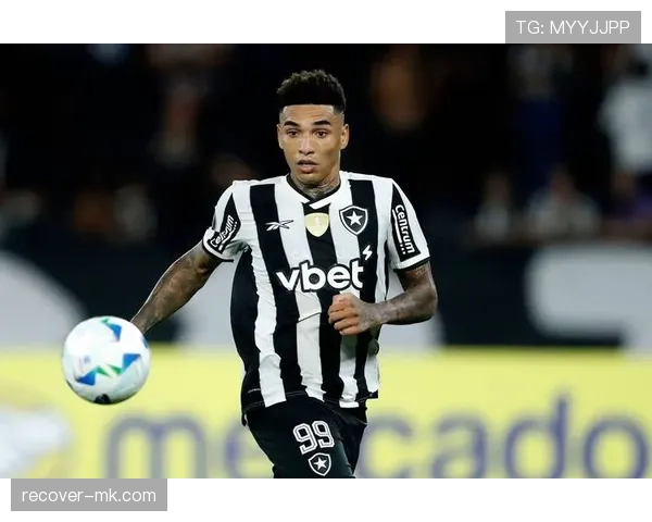 热苏斯凭借出色比赛意识与灵活跑动，稳健助力球队进攻