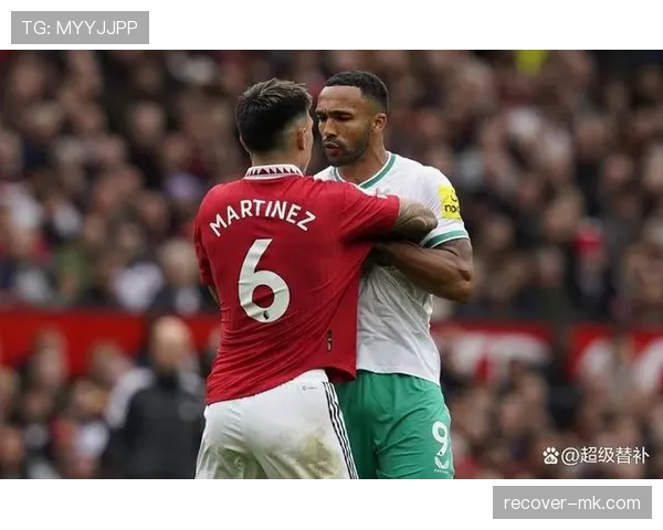 曼联赛季关键问题剖析：战术摇摆不定与C罗依赖如何破坏球队凝聚力？