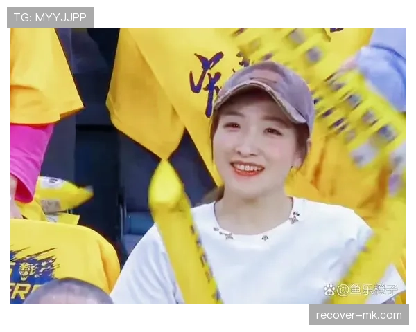 刘诗雯比赛中笑得那么甜，谁知道家里冰箱都买了多少高档零食啊？